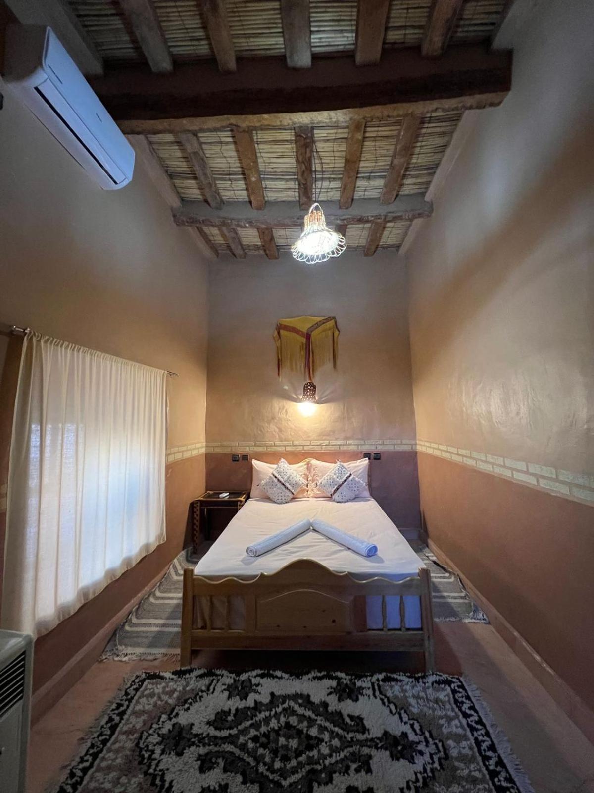 La Perle De Saghro Hotel Nkob Room photo